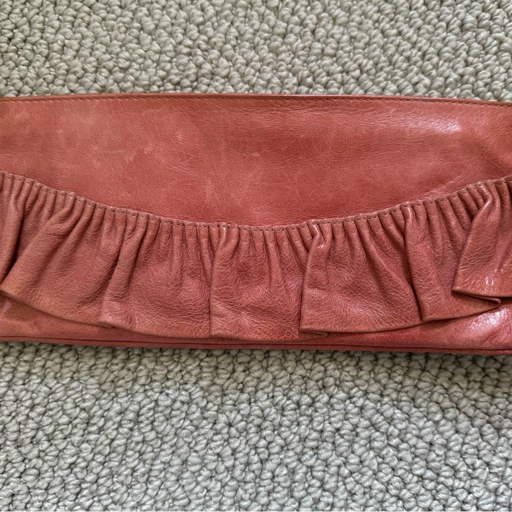 🩷🩷Hobo International Leather Wristlet 🩷🩷